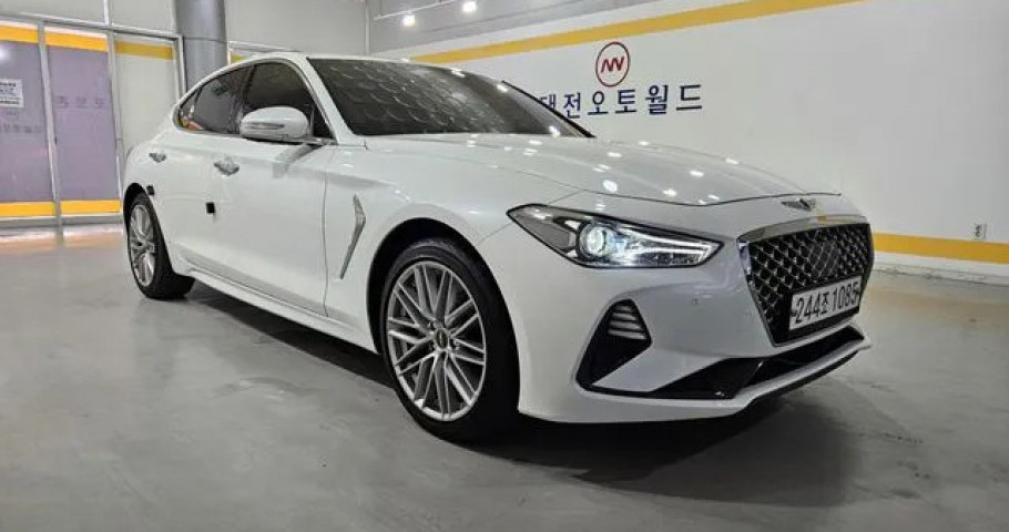 Genesis G70 
