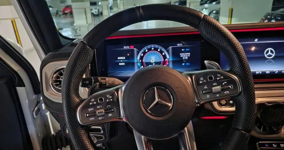 Mercedes-Benz G-Class 