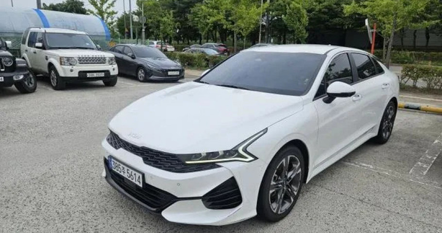 Kia K5 