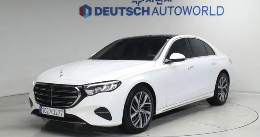 Mercedes-Benz E-Class 