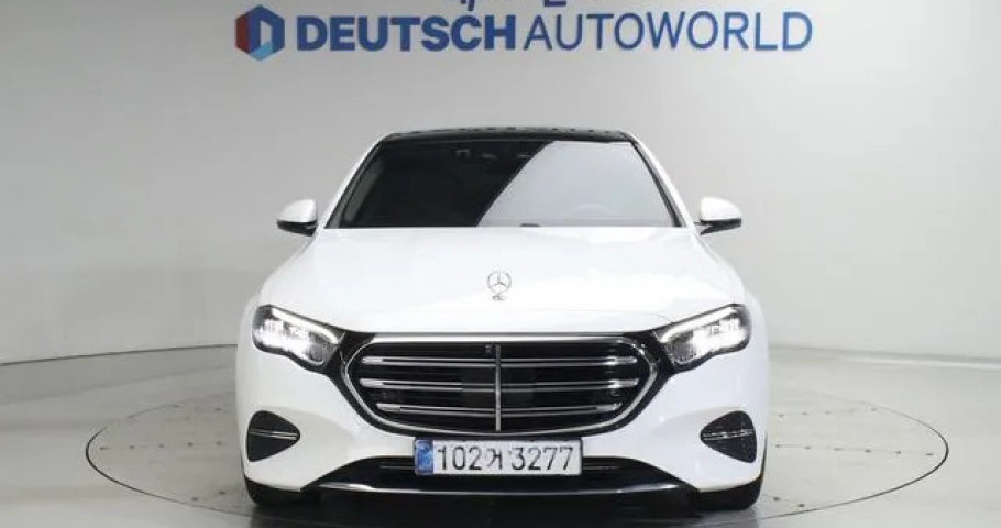 Mercedes-Benz E-Class 