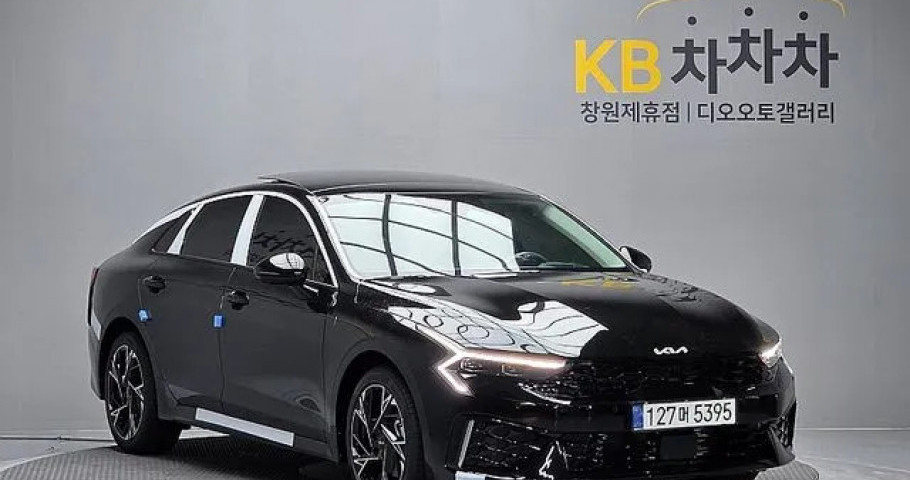 Kia K5 