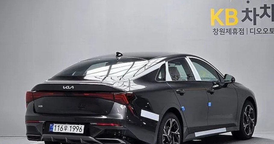 Kia K5 