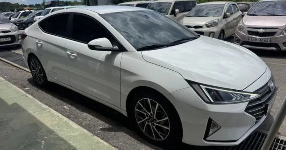 Hyundai Avante (Elantra) 