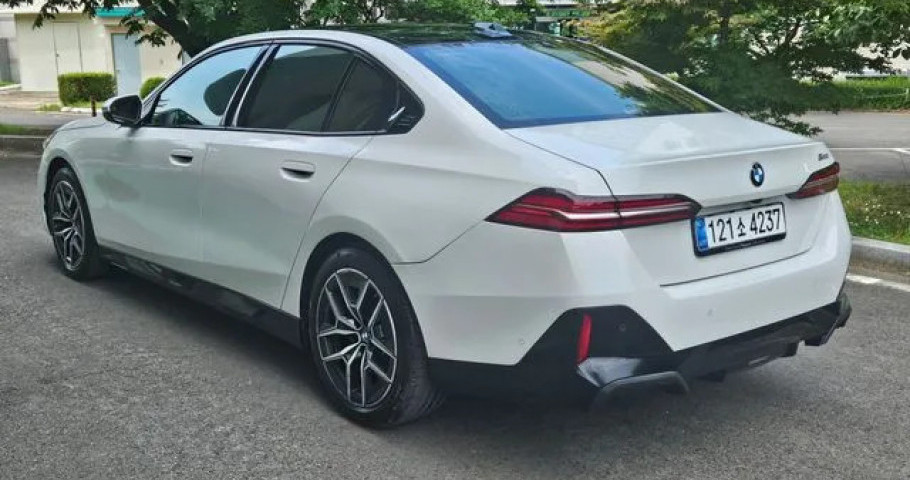 Bmw 5-Series 