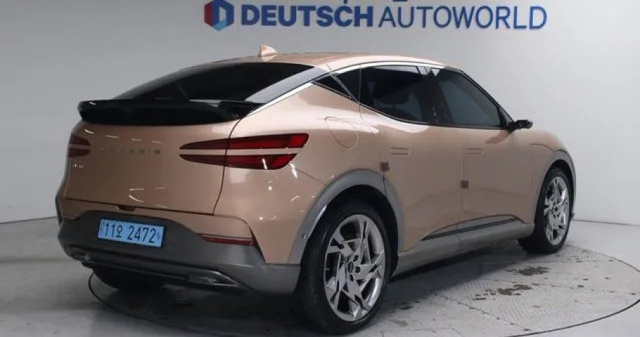 Genesis Gv60 