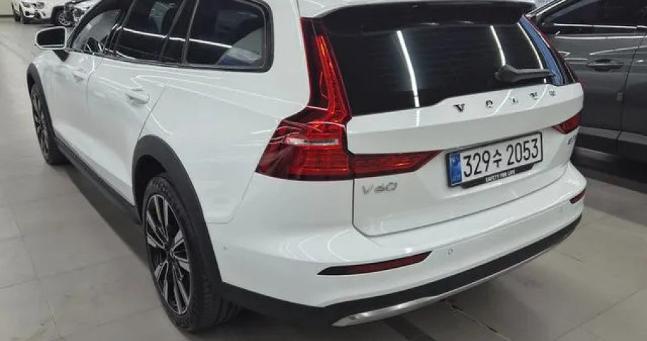 Volvo V60 