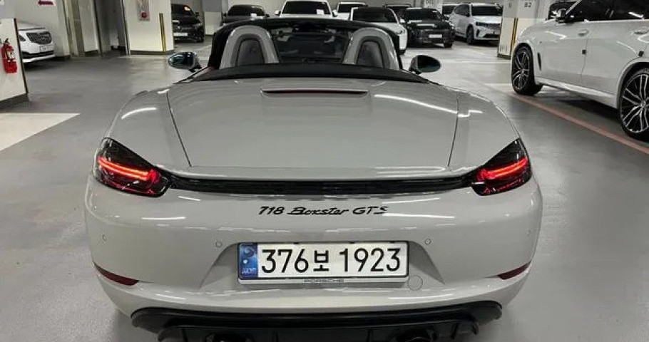 Porsche 718 