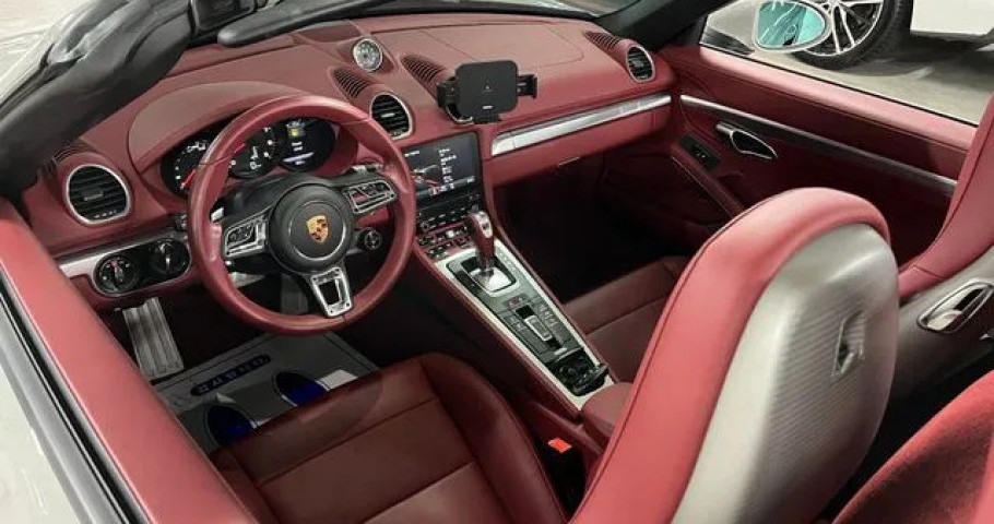 Porsche 718 