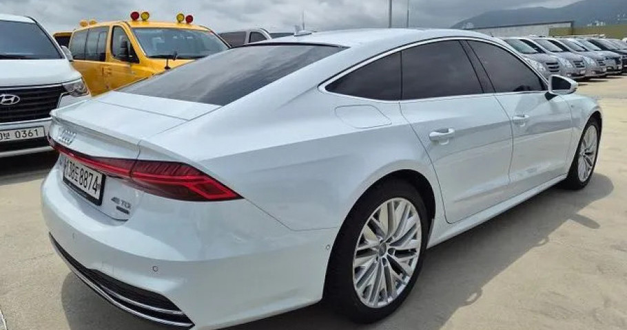 Audi A7 