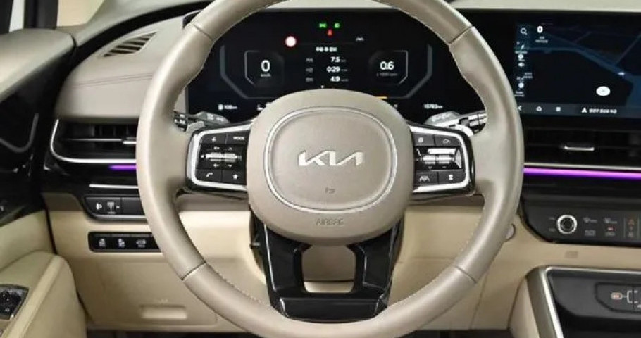 Kia Carnival 