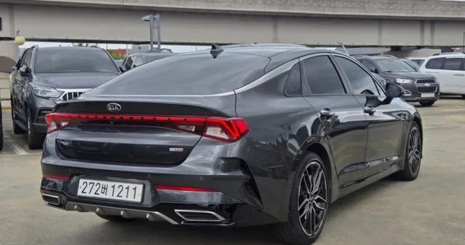 Kia K5 