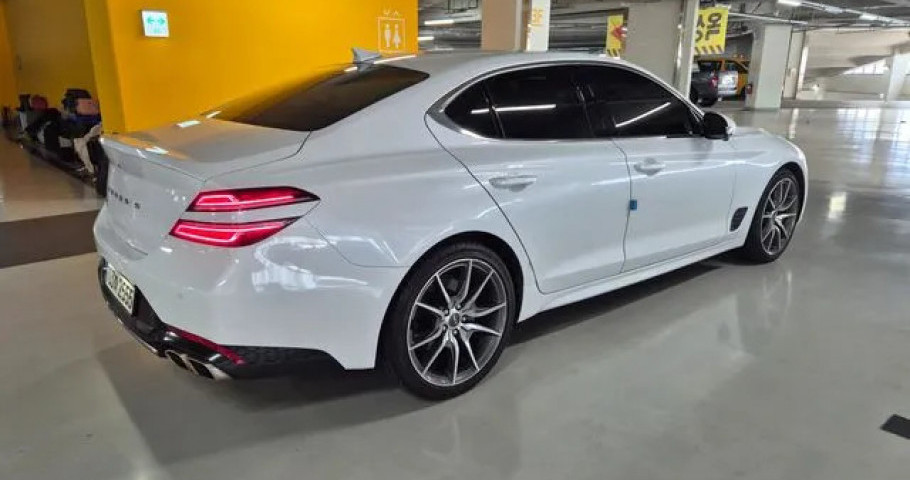 Genesis G70 