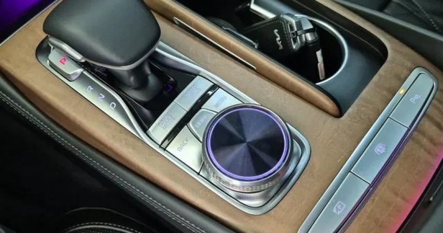 Kia K9 