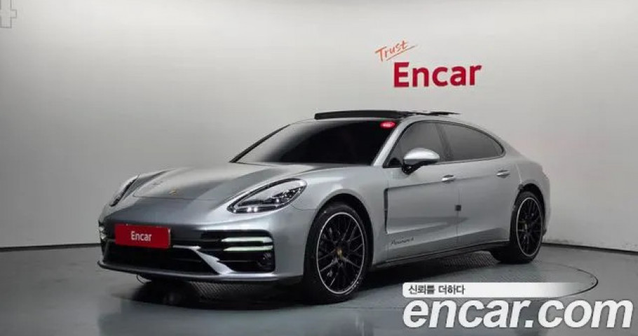 Porsche Panamera 