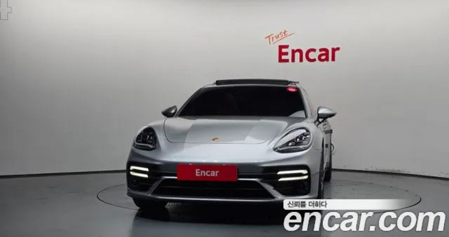 Porsche Panamera 