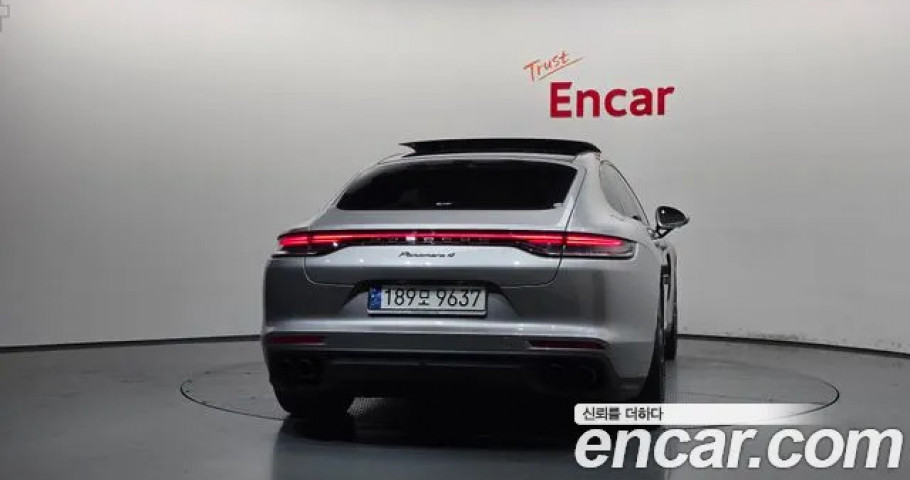 Porsche Panamera 