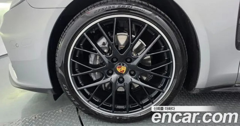 Porsche Panamera 