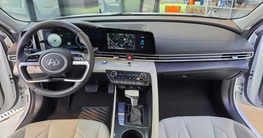 Hyundai Avante (Elantra) 