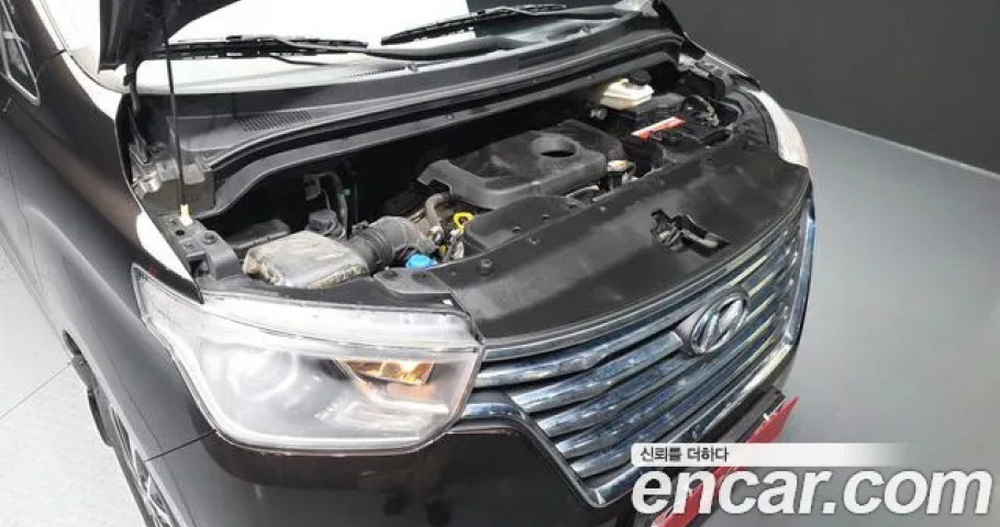 Hyundai Starex 