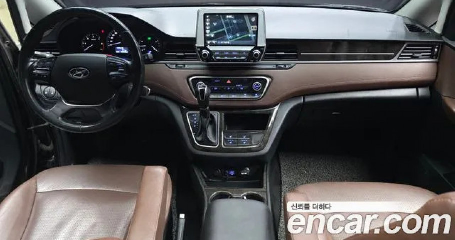 Hyundai Starex 