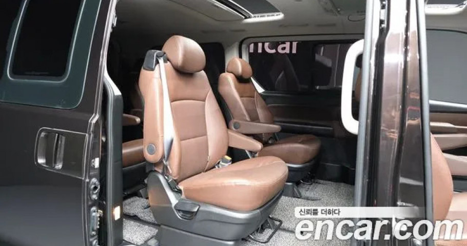 Hyundai Starex 