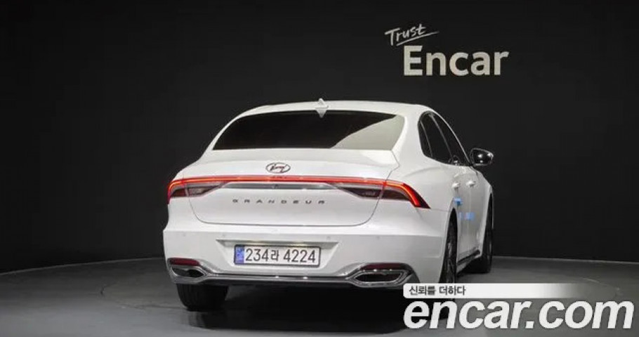 Hyundai Grandeur 