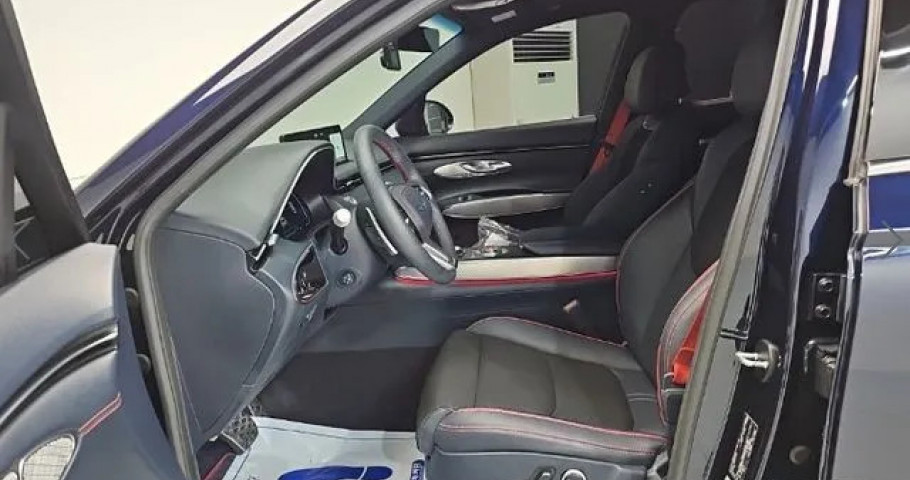 Genesis Gv70 