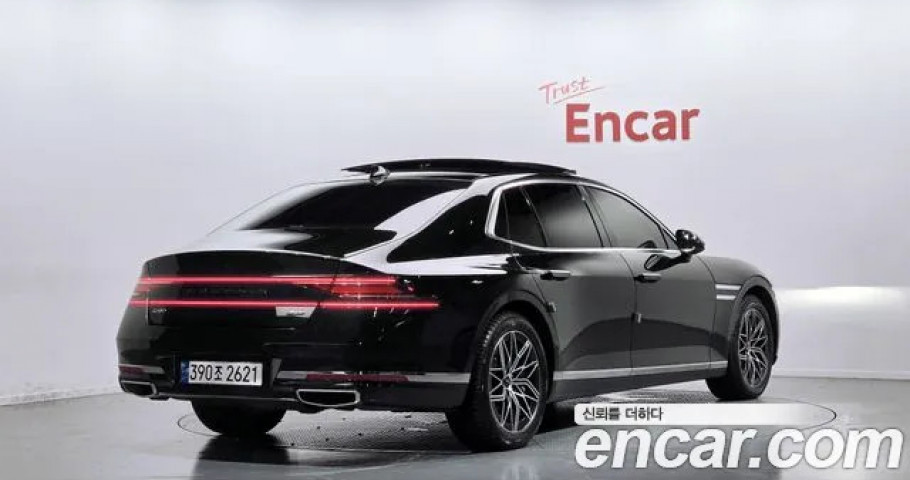 Genesis G90 