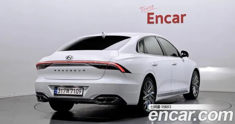 Hyundai Grandeur 