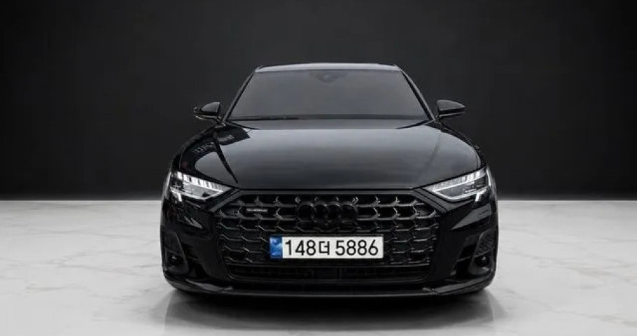 Audi A8 