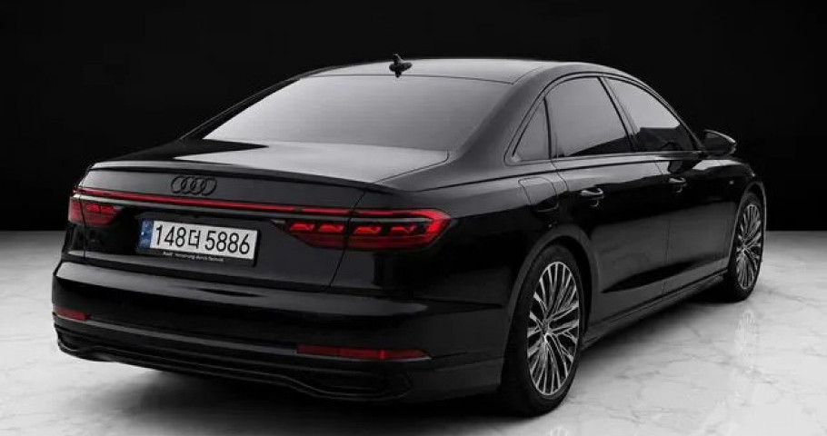 Audi A8 