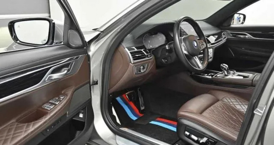 Bmw 7-Series 