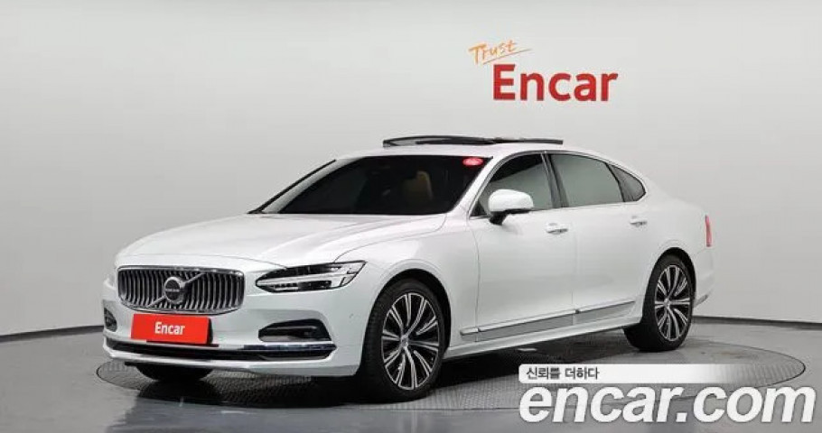 Volvo S90 