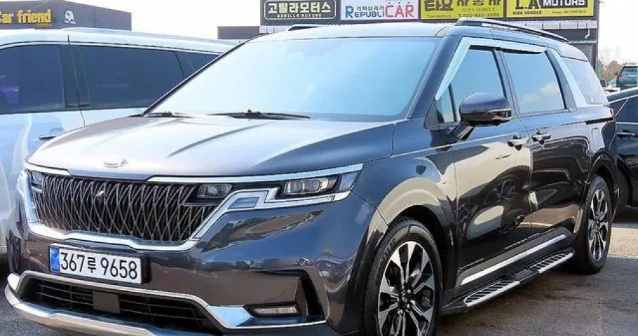 Kia Carnival 