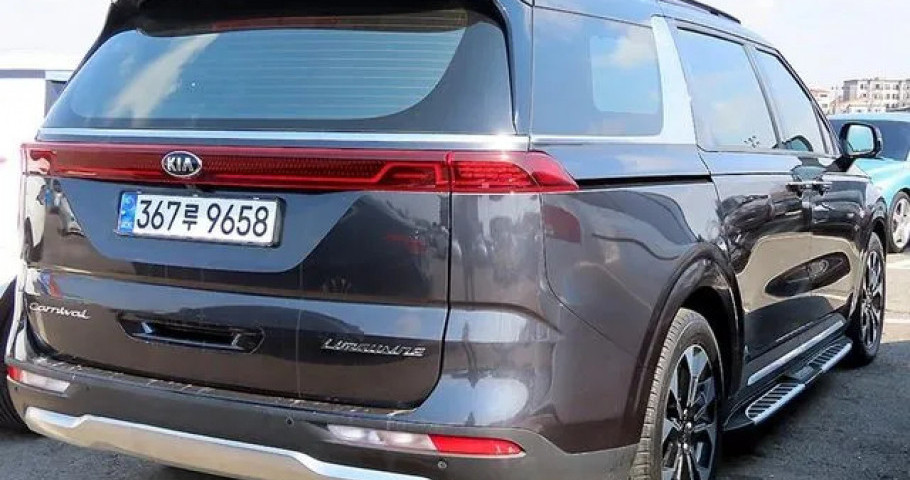 Kia Carnival 