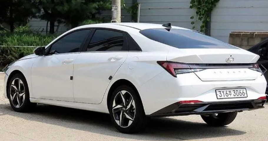 Hyundai Avante (Elantra) 