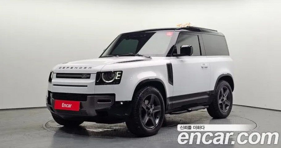 Land Rover Defender 