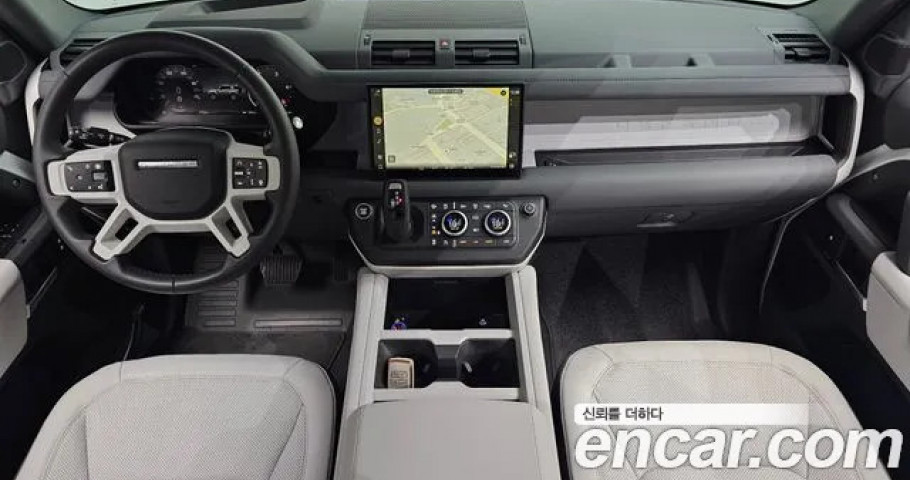 Land Rover Defender 