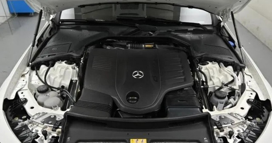 Mercedes-Benz Cle-Class 