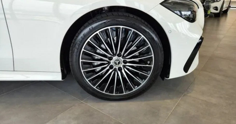 Mercedes-Benz Cle-Class 