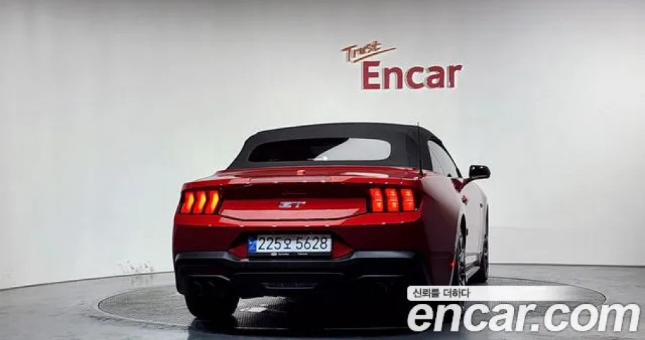 Ford Mustang 