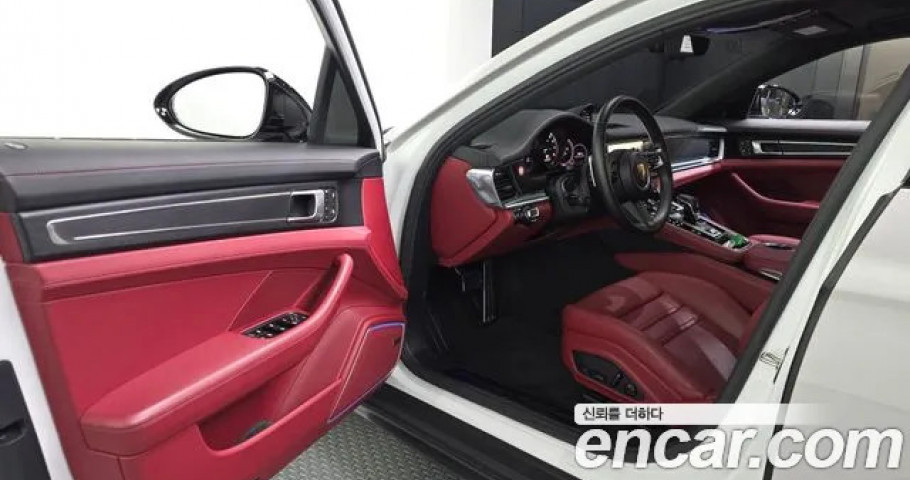 Porsche Panamera 