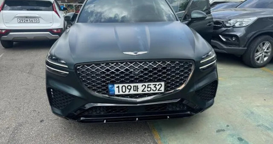 Genesis Gv70 