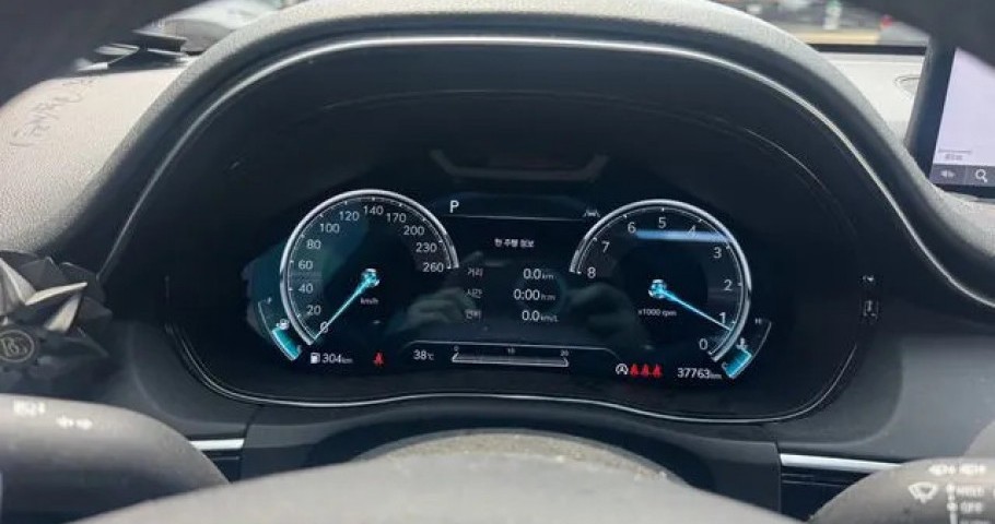 Genesis Gv70 