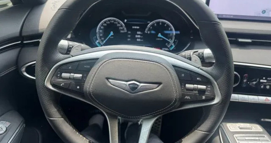 Genesis Gv70 