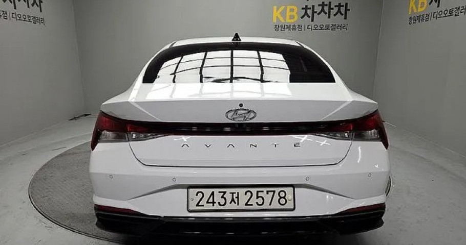 Hyundai Avante (Elantra) 