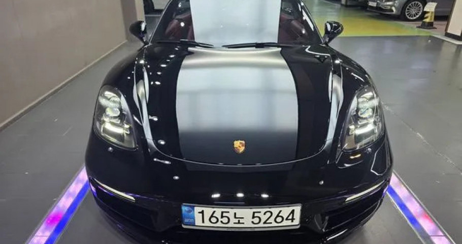 Porsche 718 