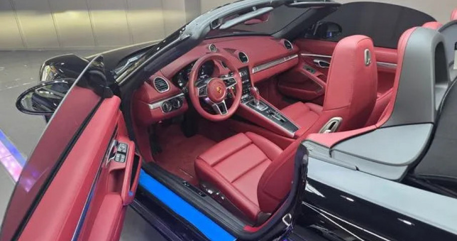 Porsche 718 