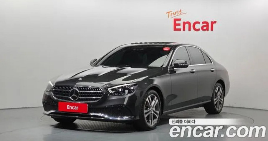 Mercedes-Benz E-Class 